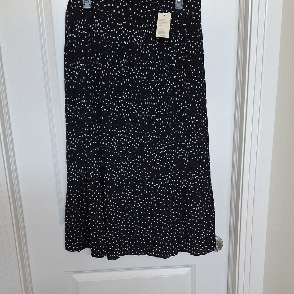 Black and White Polka Dot Skirt